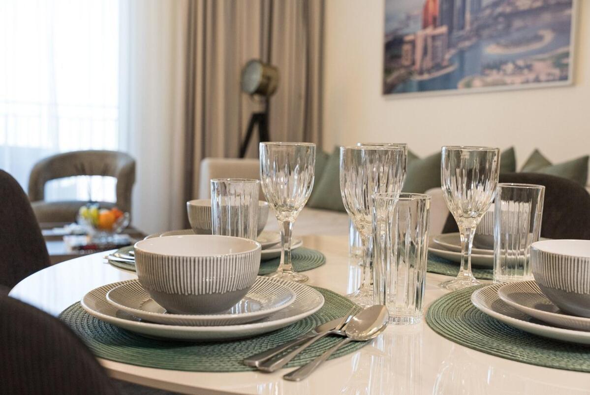 Apartment Premium 1bdr In Yas Island Near Ferrari World, Sea World, F1 *