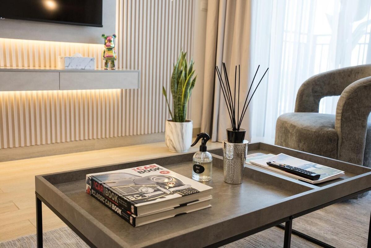Premium 1bdr In Yas Island Near Ferrari World, Sea World, F1 Apartment *