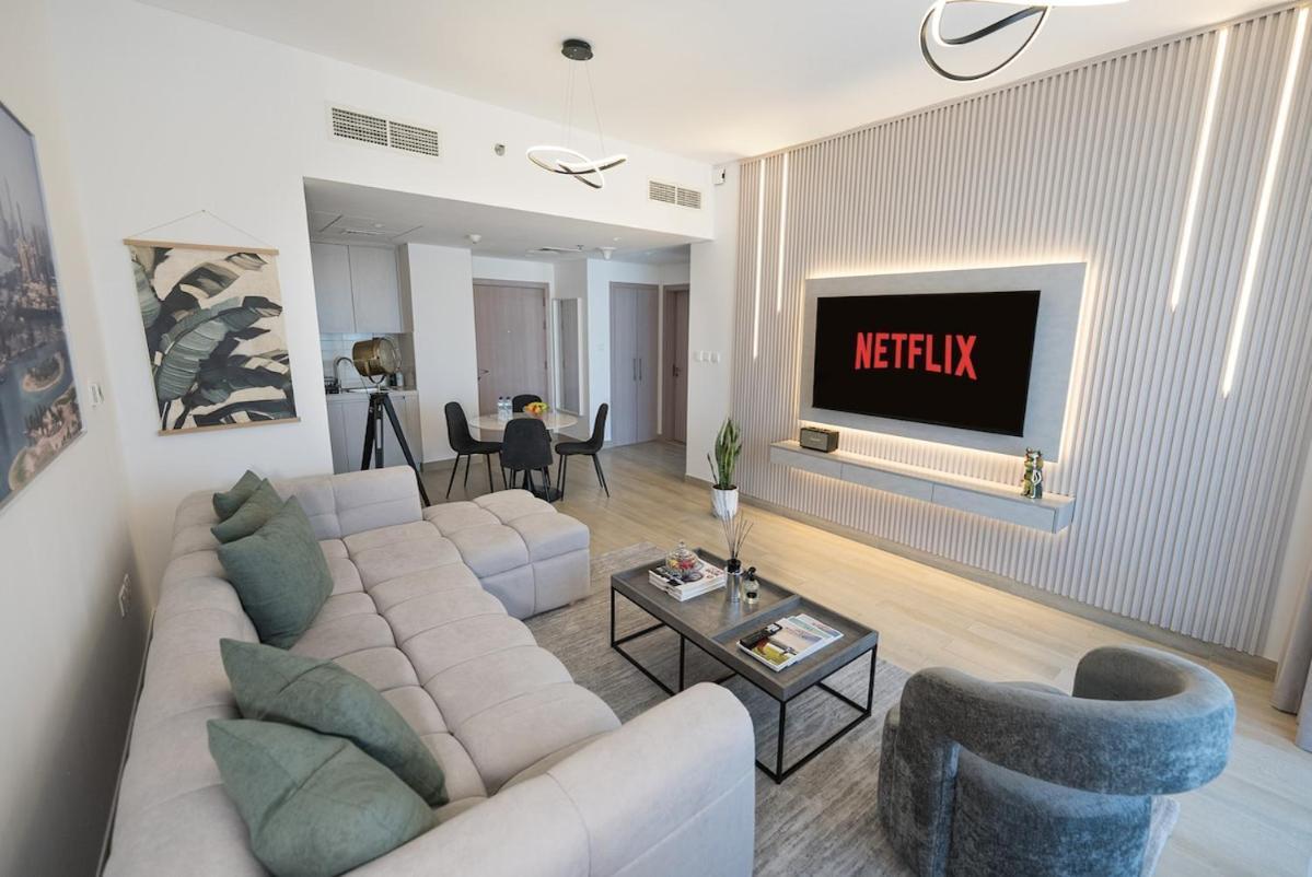 Premium 1bdr In Yas Island Near Ferrari World, Sea World, F1 * Abu Dhabi
